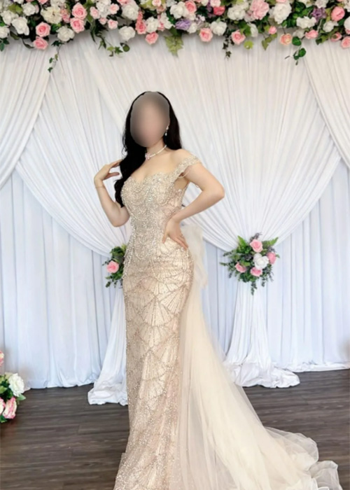 Wedding guest look. Pic: Reddit