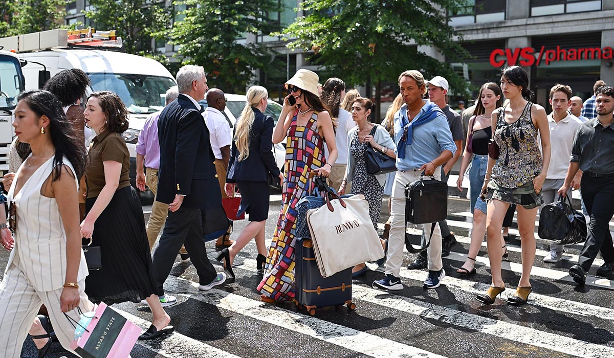 Anne Hathaway is seen on the set of 'The Devil Wears Prada 2' in Chelsea. Pic: GC Images