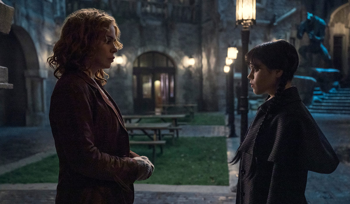 Wednesday. (L to R) Billie Piper as Isadora Capri, Jenna Ortega as Wednesday Addams in episode 202 of Wednesday. Pic: Netflix