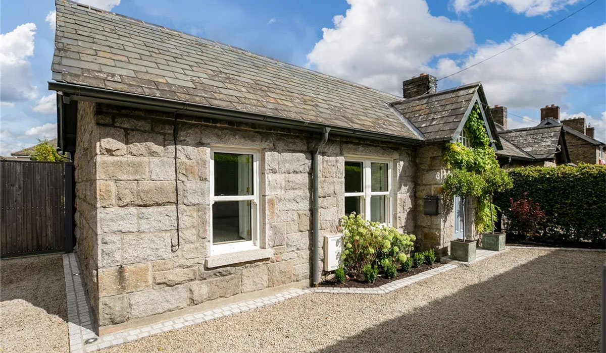 Contemporary but cute Kimmage cottage with its own guest house has plenty of character