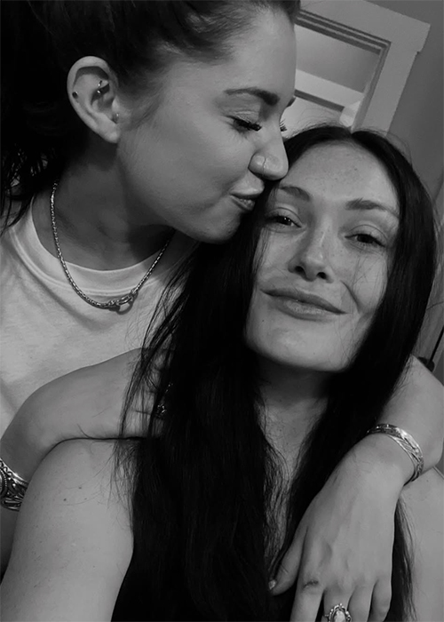 Singer Kylie Morgan with Meryl Wilson. Pic: Kylie Morgan / Instagram