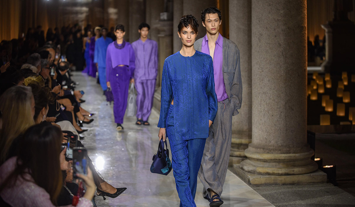 Giorgio Armani's final show takes place in Milan as stars bid the designer farewell